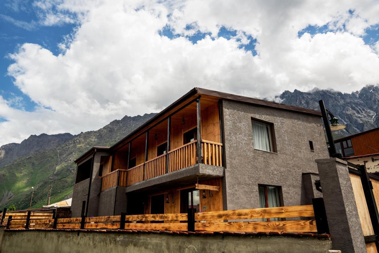 Hotel Jimla Kazbegi Ngoại thất bức ảnh